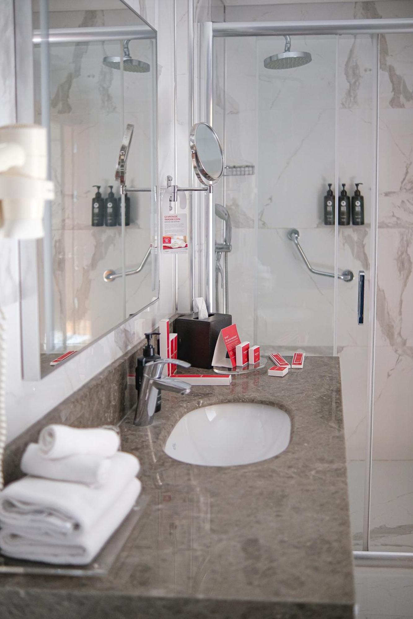 Ramada By Wyndham Yalova (Yalova)
